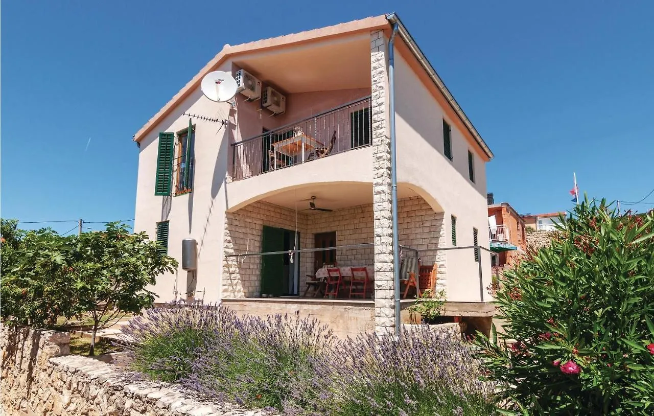Cozy Apartment In Maslenica With Kitchen Croatia