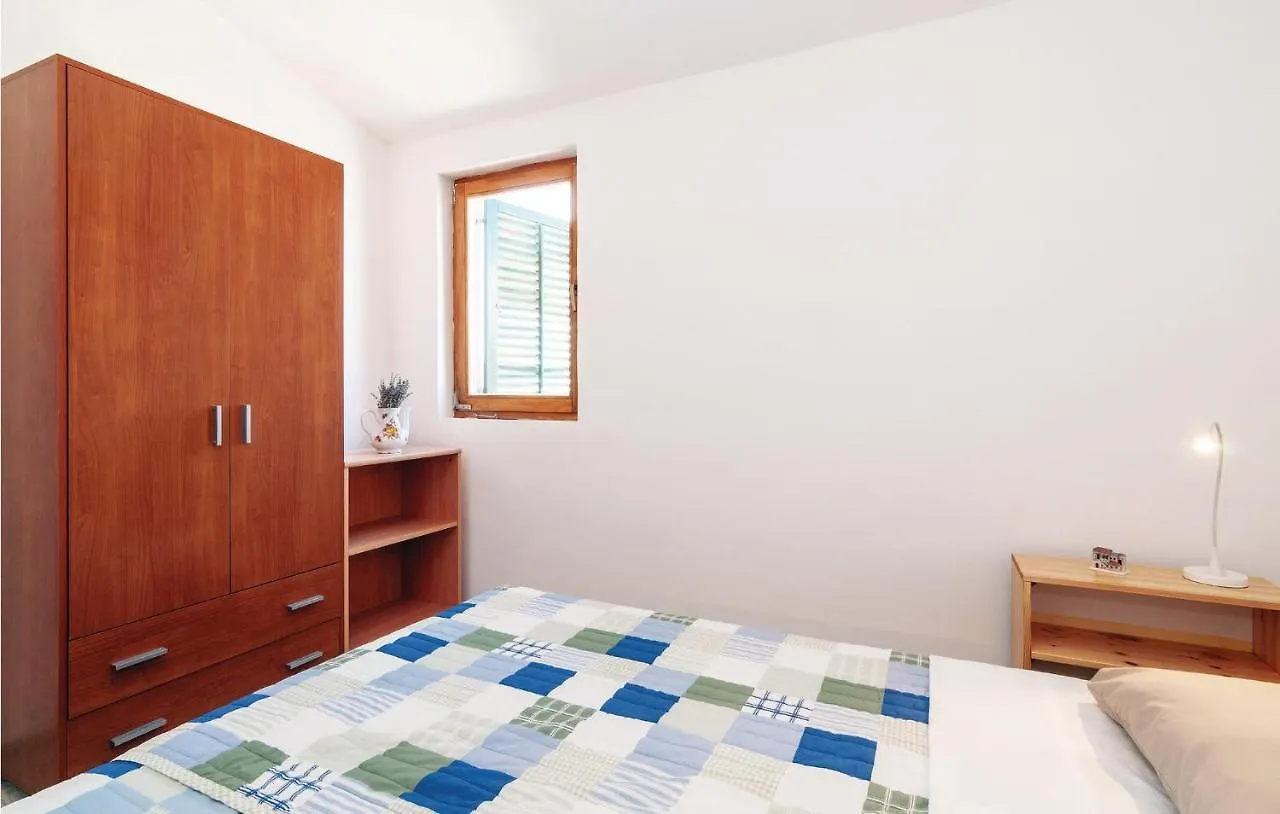 Cozy Apartment In Maslenica With Kitchen 0*,  Croatia