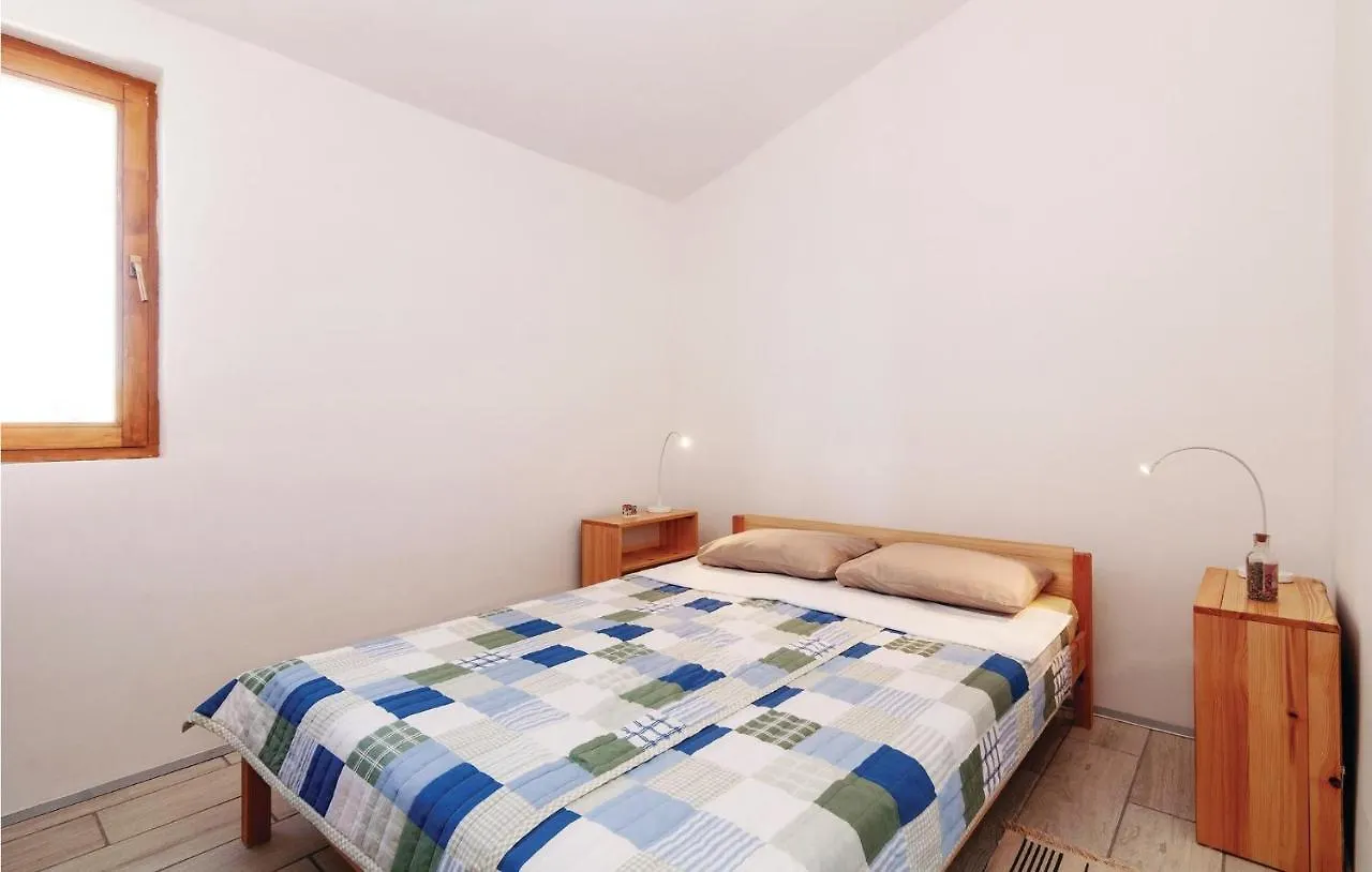 Cozy Apartment In Maslenica With Kitchen Croatia